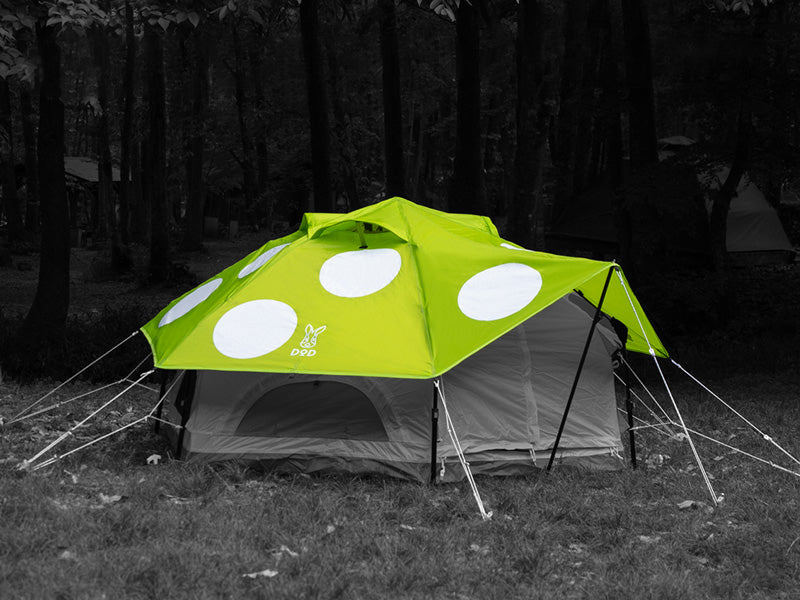 Kinoko Mushroom Tent (S): bright lime green with white polka dots, rabbit logo, gray base